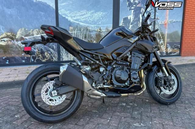 Kawasaki Z900 (2026) thumbnail 4