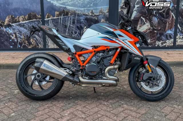 KTM Super Duke 1390 (2026) thumbnail 1