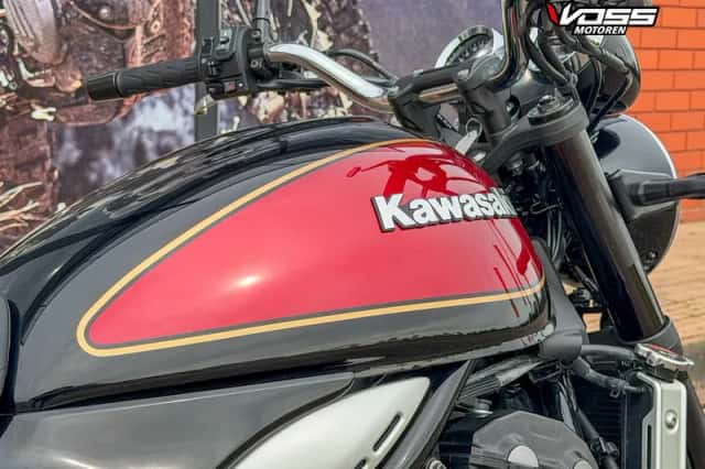 Kawasaki Z900RS (2023) thumbnail 4