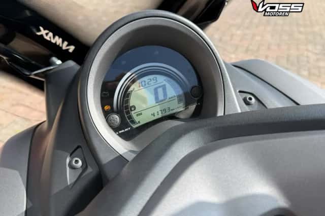 Yamaha Nmax 125 (2018) thumbnail 4