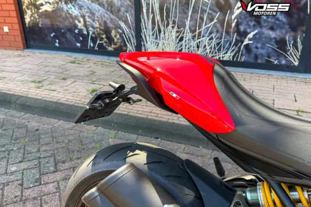 Ducati Monster 821 (2014) thumbnail 6
