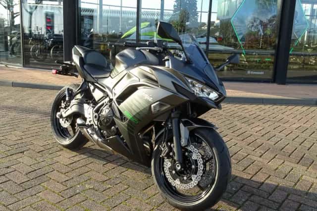 Kawasaki Ninja 650 (2026) thumbnail 2