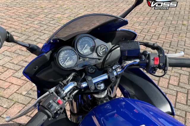 Yamaha FZS600 (2003) thumbnail 5