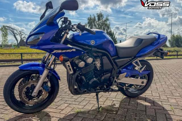 Yamaha FZS600 (2003) thumbnail 6