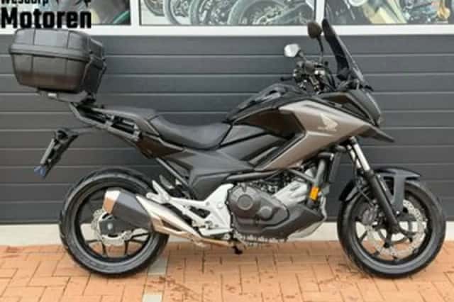 Honda NC750X (2020) thumbnail 3