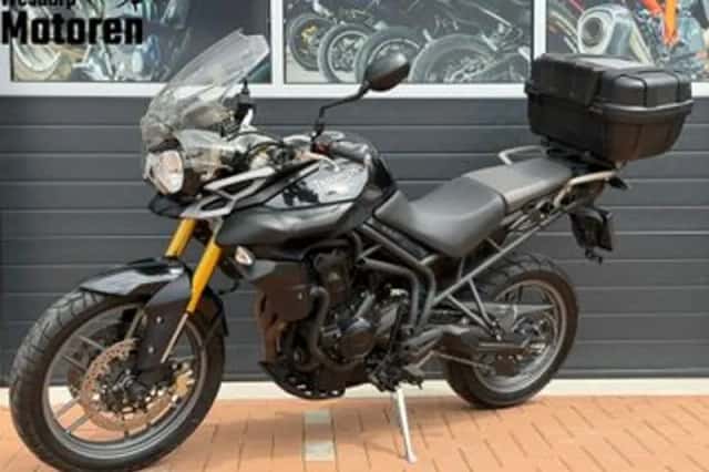 Triumph Tiger 800 (2014) thumbnail 2