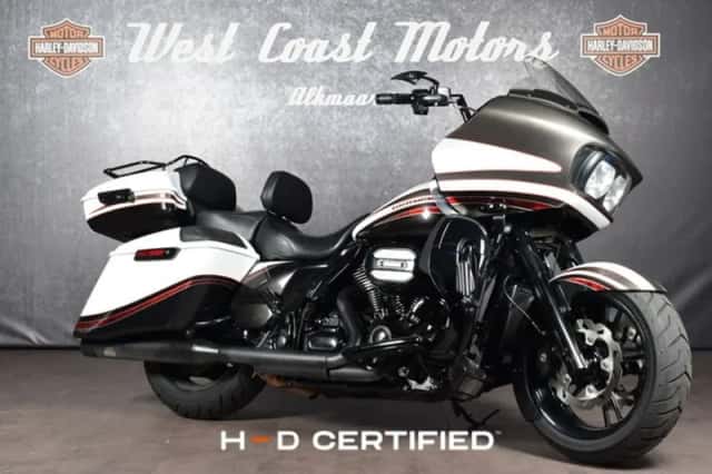 Harley-Davidson Road Glide (2015) thumbnail 2