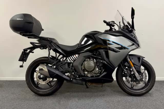 CFMoto 650GT (2024) thumbnail 2