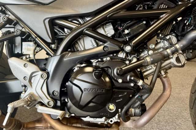 Suzuki SV650 (2019) thumbnail 5