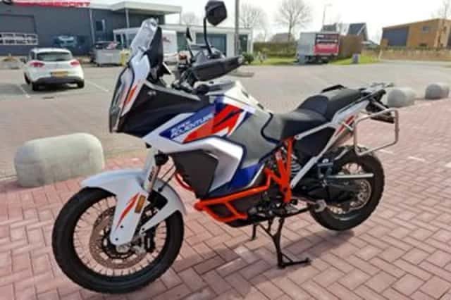 KTM 1290 SUPER ADVENTURE R (2022) thumbnail 5