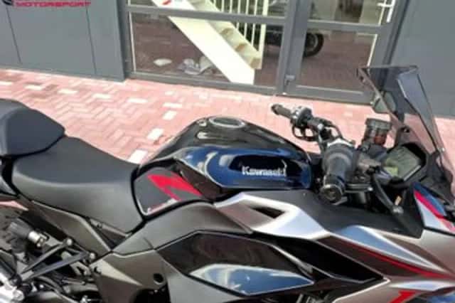 KAWASAKI NINJA 1000SX (2021) thumbnail 5