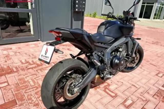 YAMAHA MT 09 (2024) thumbnail 6