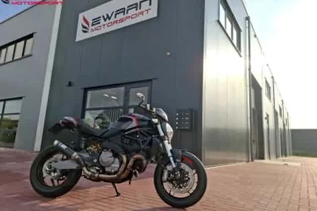 DUCATI MONSTER 821 (2020) thumbnail 1