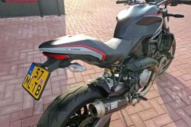 DUCATI MONSTER 821 (2020) thumbnail 5