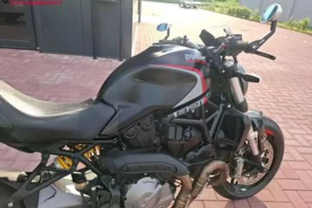 DUCATI MONSTER 821 (2020) thumbnail 6