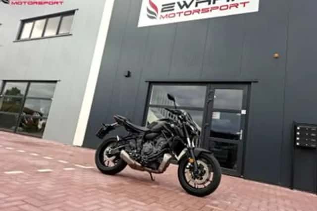 YAMAHA MT 07 (2022) thumbnail 1