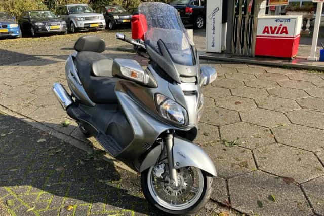 Suzuki AN 650 Burgman (2010) thumbnail 1