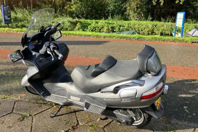 Suzuki AN 650 Burgman (2010) thumbnail 3