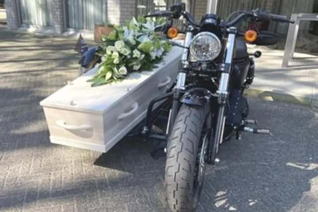 Harley-Davidson Uitvaart (2020) thumbnail 1