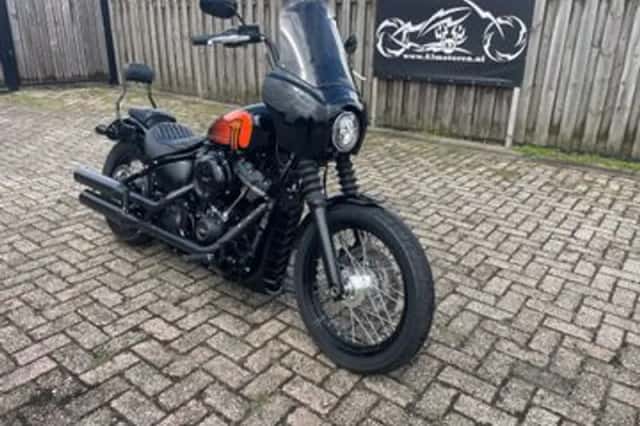 Harley-Davidson Street Bob (2018) thumbnail 2