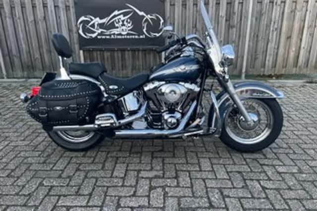 Harley-Davidson Heritage Softail Classic (2003) thumbnail 1