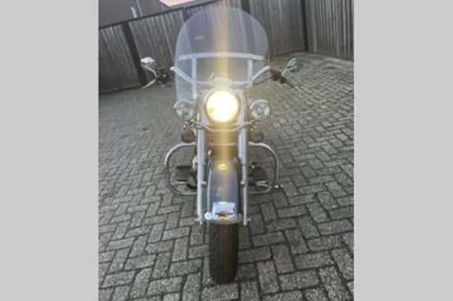 Harley-Davidson Heritage Softail Classic (2003) thumbnail 4