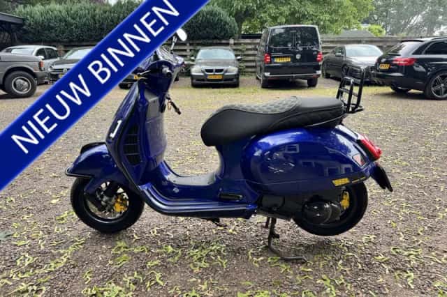 Vespa GTS (2018) thumbnail 4