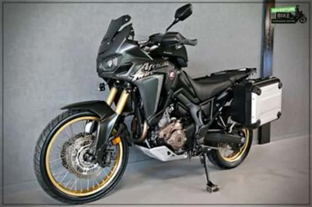 Honda CRF1000L (2016) thumbnail 2