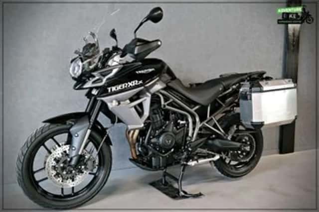 Triumph Tiger 800 XRX (2016) thumbnail 3