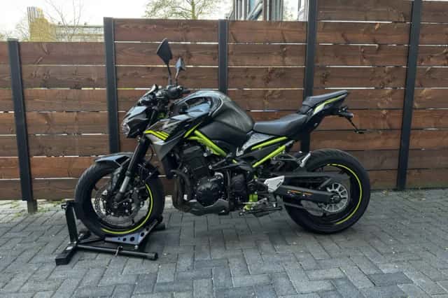 Kawasaki Z900 (2021) thumbnail 4