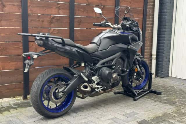 Yamaha Tracer 900 (2015) thumbnail 3