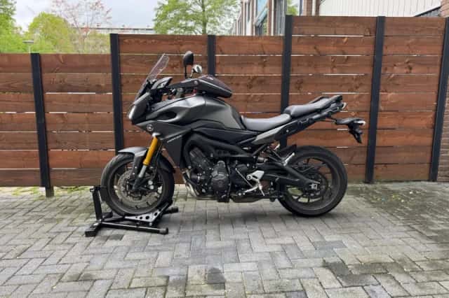 Yamaha Tracer 900 (2015) thumbnail 4