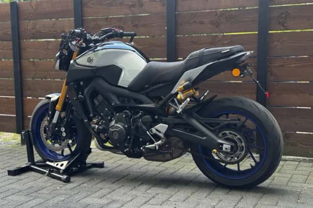 Yamaha MT-09 (2019) thumbnail 5