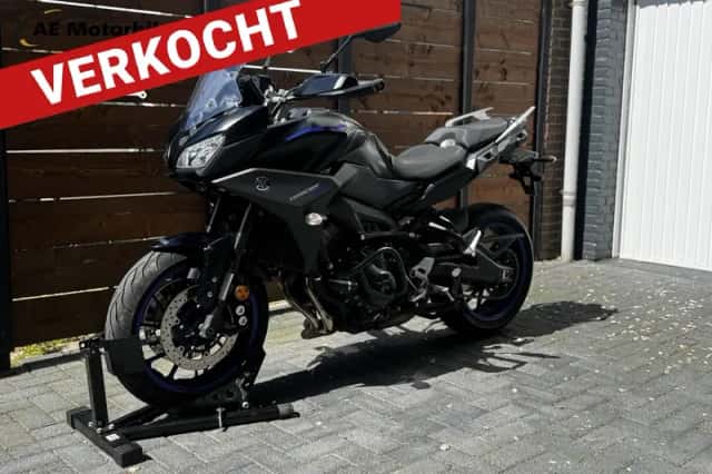 Yamaha Tracer 900 (2018) thumbnail 1