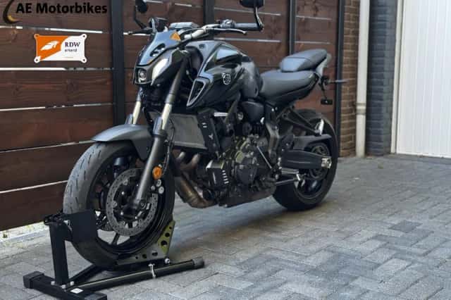 Yamaha MT-07 (2021) thumbnail 2