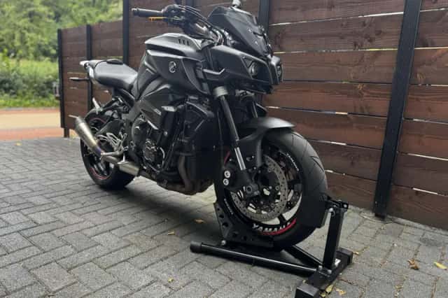 Yamaha MT-10 (2018) thumbnail 5