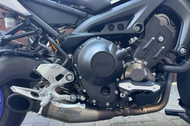 Yamaha MT-09 (2018) thumbnail 4