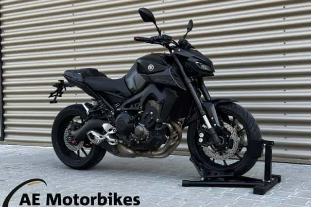 Yamaha MT-09 (2018) thumbnail 1