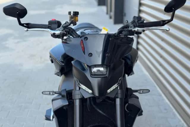 Yamaha MT-09 (2024) thumbnail 4