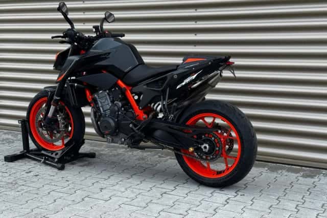 KTM Super Duke 890 (2022) thumbnail 6