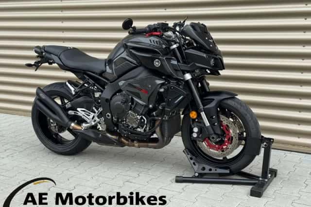 Yamaha MT-10 (2018) thumbnail 1