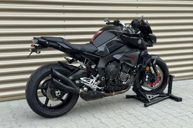 Yamaha MT-10 (2018) thumbnail 2