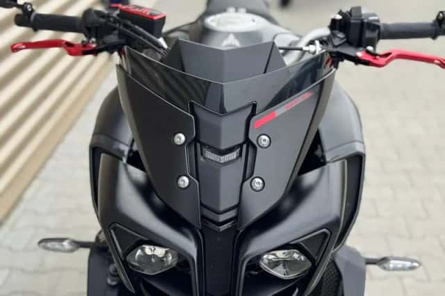 Yamaha MT-10 (2018) thumbnail 3