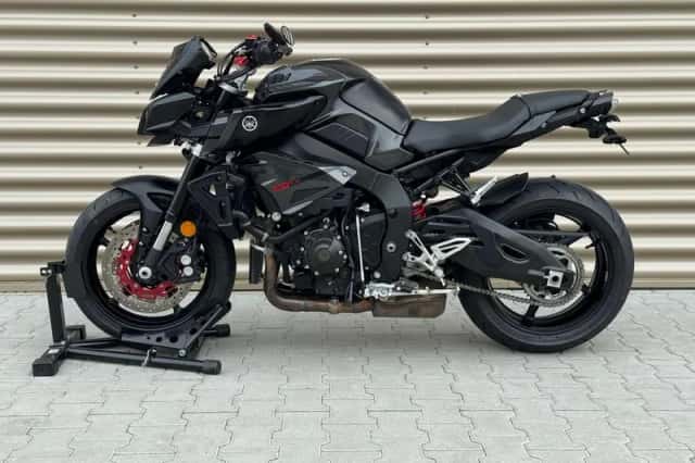 Yamaha MT-10 (2018) thumbnail 5