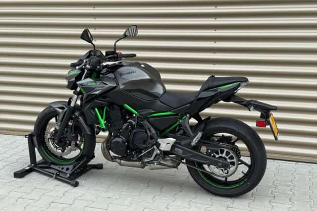 Kawasaki Z650 (2024) thumbnail 2
