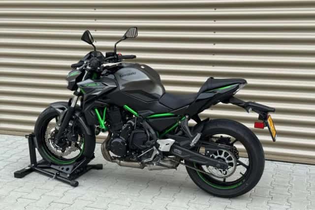 Kawasaki Z650 (2024) thumbnail 6