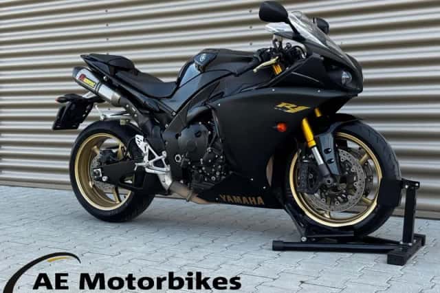 Yamaha YZF-R1 (2010) thumbnail 1