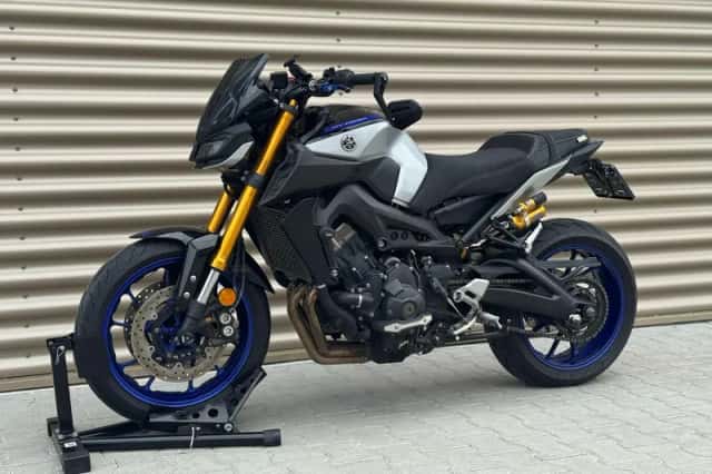 Yamaha MT-09 (2019) thumbnail 3