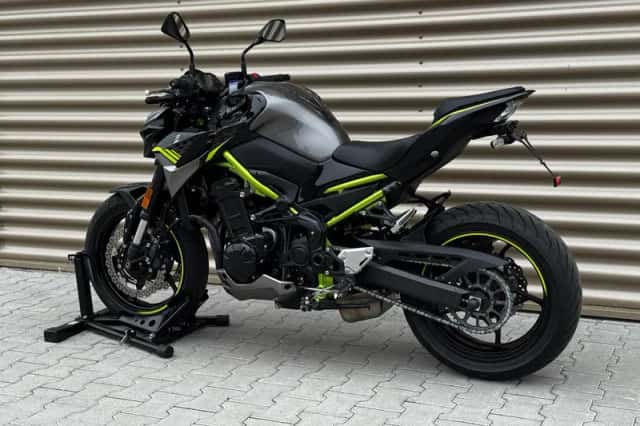 Kawasaki Z900 (2020) thumbnail 3