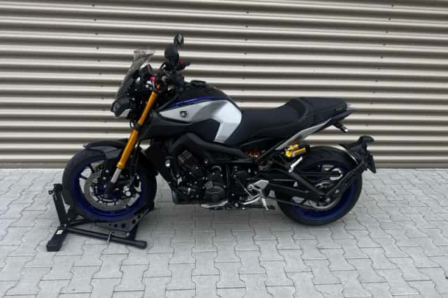 Yamaha MT-09 (2020) thumbnail 5
